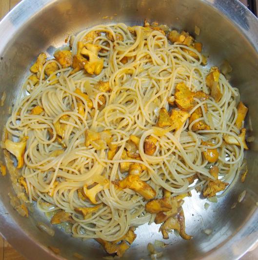 spaghettis-girolles-végan-combinaisons alimentaires