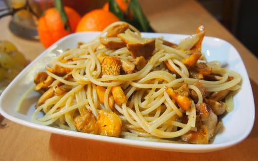 spaghettis-girolles