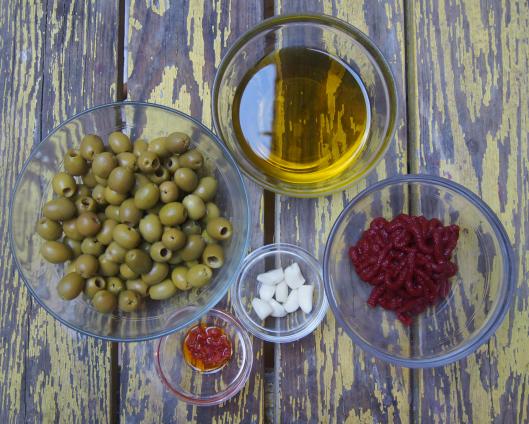 Olives vertes-pâte de piment-ail-sans gluten-végan-combinaisons alimentaire-blog Narbonne