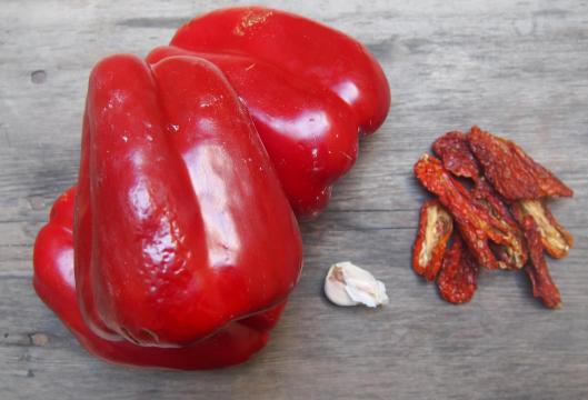 poivron-poivron grillé-tomate séchée-huile d’olive-ail-basilic-sans gluten-végan-blog Narbonne-blogueuse Narbonne-Carole Caillaba Suchet