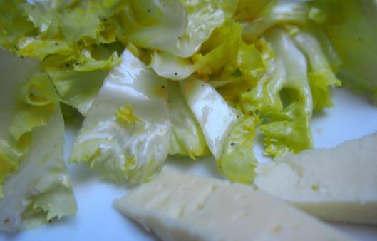 scarole-salade-vinaigrette-vinaigre de Banyuls-sans gluten-ail-blog Narbonne-blogueuse Narbonne