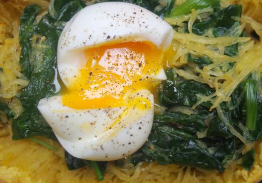 courge spaghetti-épinard-œuf mollet-sans gluten-blog Narbonne-blogueuse Narbonne